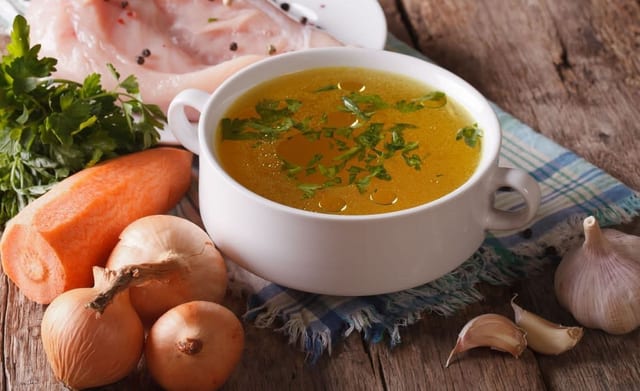 Chicken Broth (1Qt).